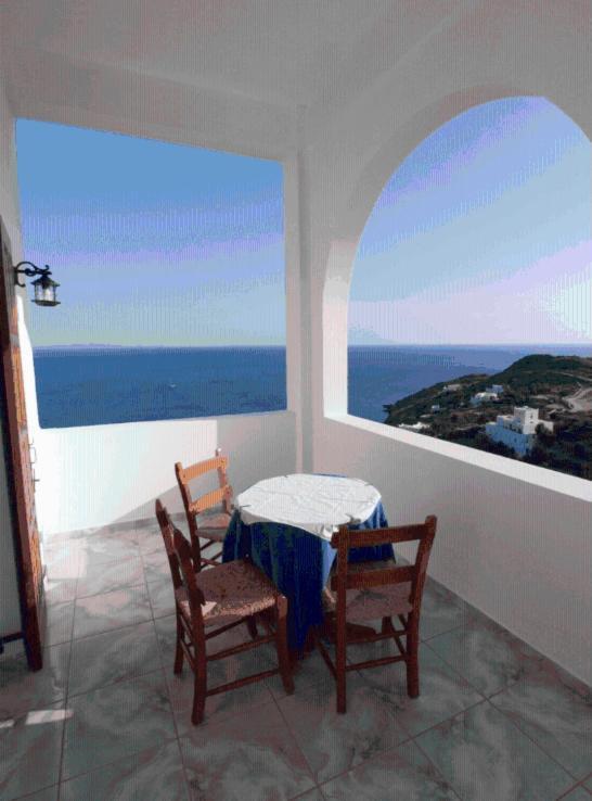 Blue Sky Apartment Chora  Luaran gambar